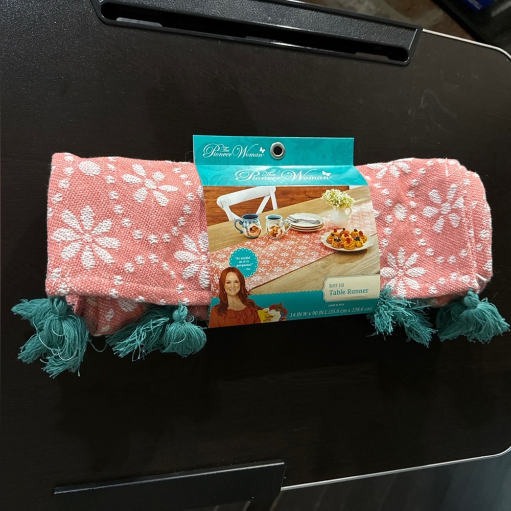 The Pioneer Woman Pink and White Table Runner